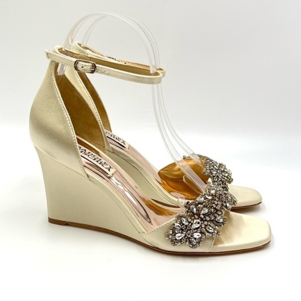 Badgley Mischka Size 6 Aliyah Ivory Satin‎ Jeweled Wedge Sandals Shoes Heels